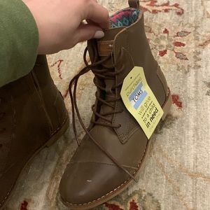 Toms Brown Leather “alpa boot”